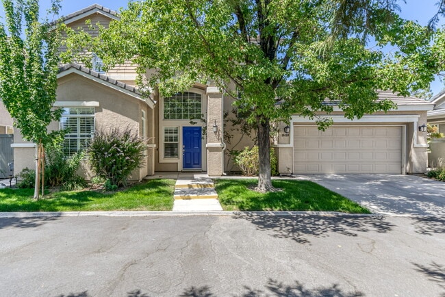 Building Photo - 10459 Summershade Ln