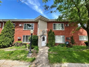 Building Photo - 111 Harrington Ave