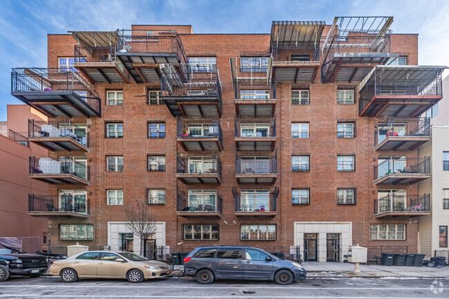 Building Photo - 376-382 Wallabout St