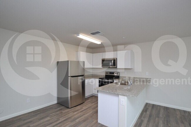Foto del edificio - 278 S Picacho Heights Rd