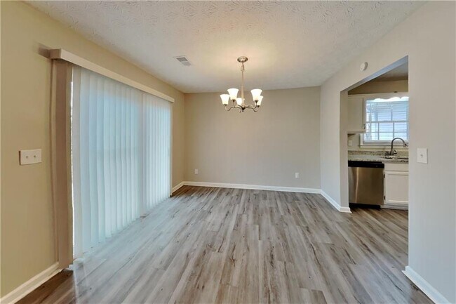 Foto del edificio - 2705 Braemore Pl