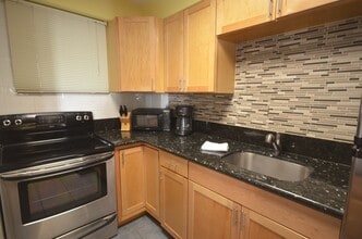 Building Photo - 417 Nohonani St