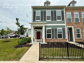 Building Photo - 1038 Valentine Ln