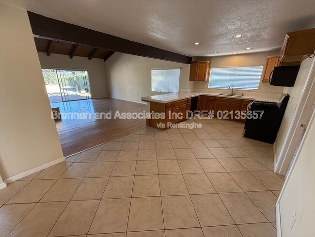 Foto del edificio - 5421 Horse Ridge Way