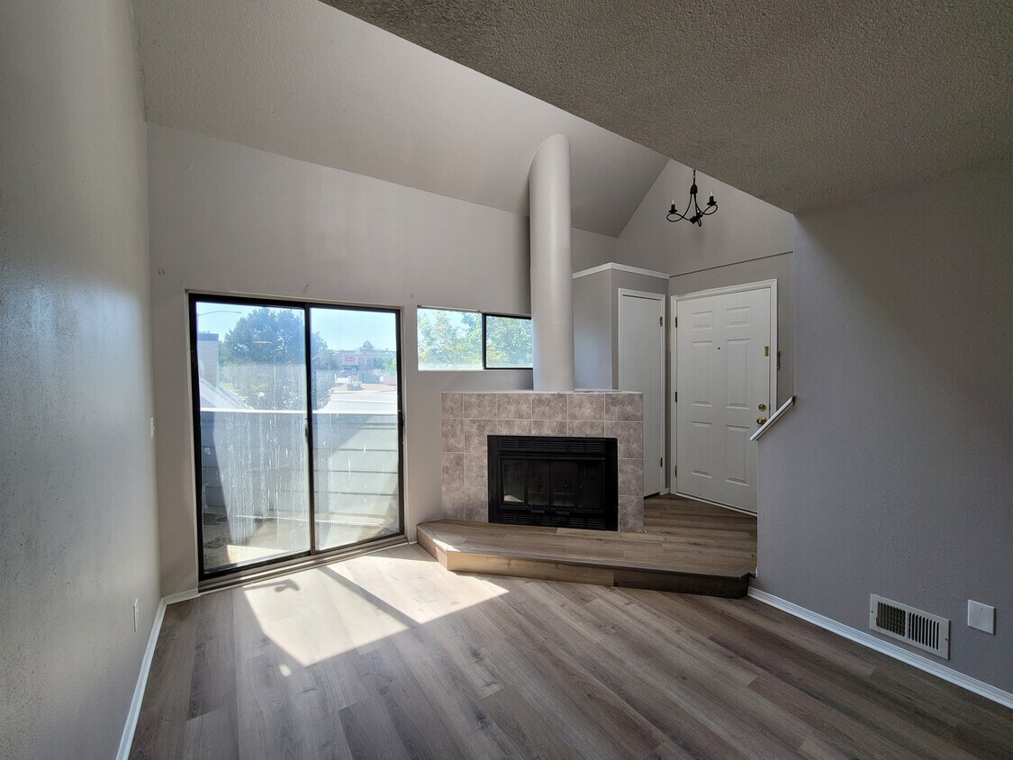 17004 E Tennessee Dr Unit 208, Aurora, CO 80017 Condo for Rent in