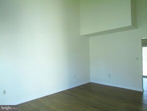 Building Photo - 31079 Crepe Myrtle Dr