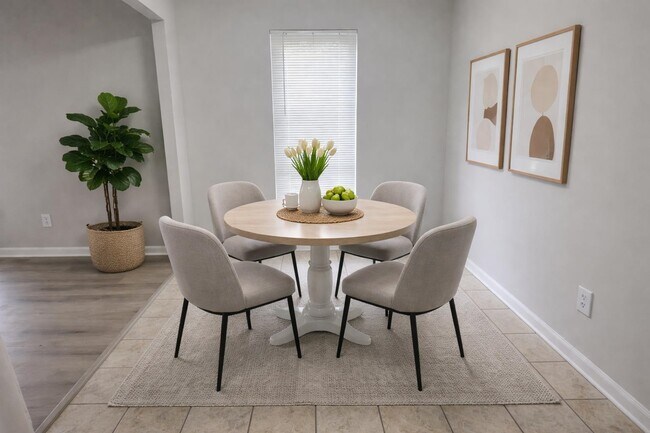 Foto del edificio - 3823 Rainford Dr