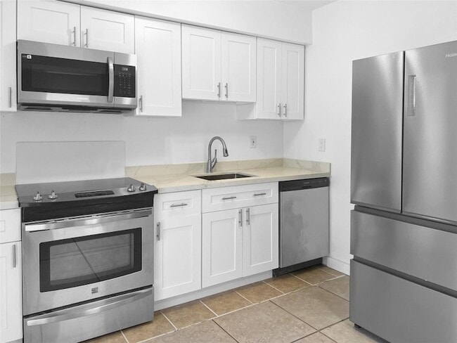 Building Photo - 1300 NW 6th Ave