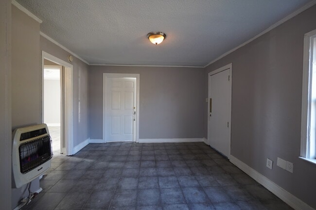 Building Photo - 2361 Joy Ln