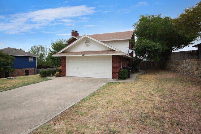 Foto del edificio - 1406 Westbriar Dr