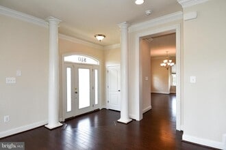 Building Photo - 810 Fair Winds Way