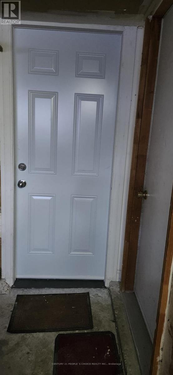 Building Photo - 6080 Featherhead Crescent