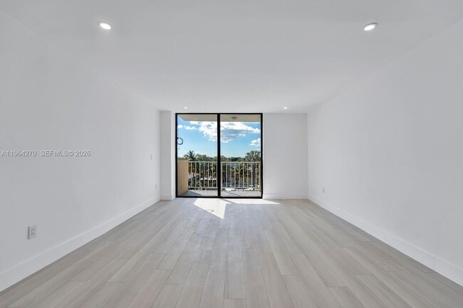 Photo - 2350 NE 135th St Apartment