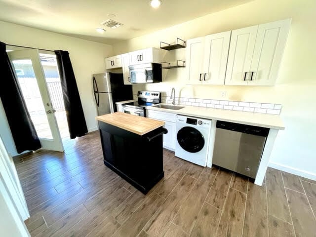 Renovated. with private yard!!! - Renovated. with private yard!!! Townhome
