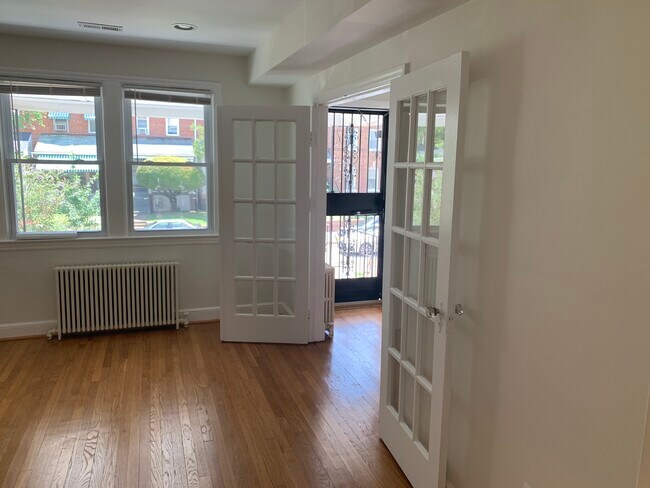 Foto del edificio - 1326 Holbrook Street, NE