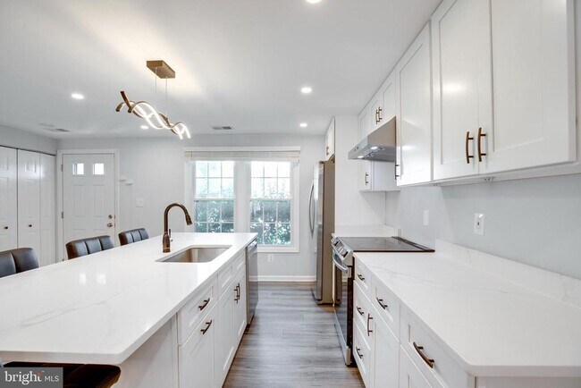 Foto del edificio - 13639 Clarendon Springs Ct