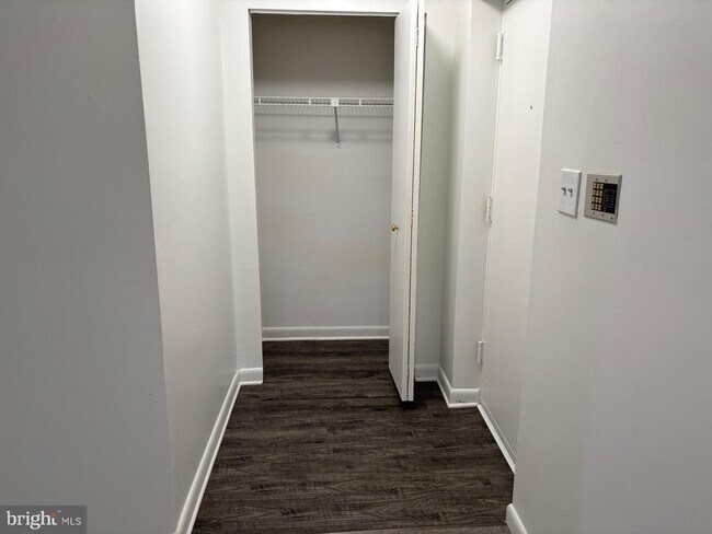 Foto del edificio - 2219 Lowells Glen Rd