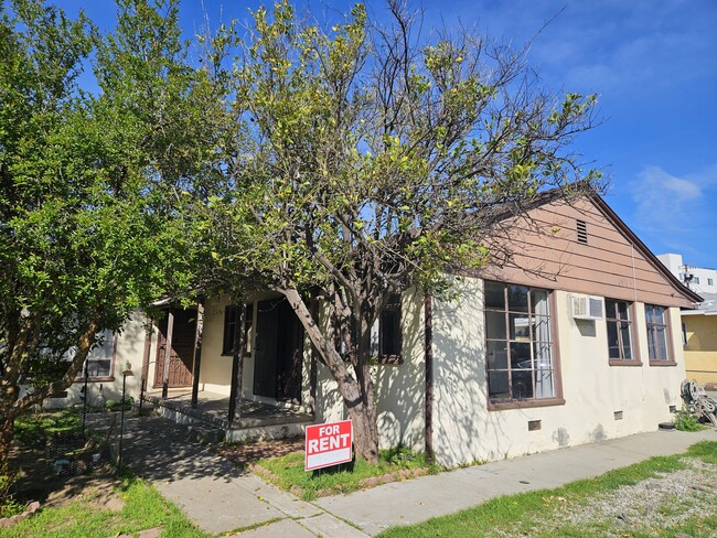 Building Photo - 8775 Tilden Ave