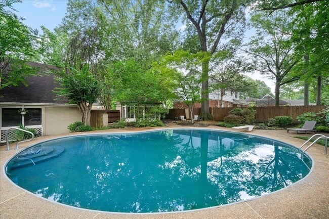 Building Photo - 1380 Poplar Estates Pkwy