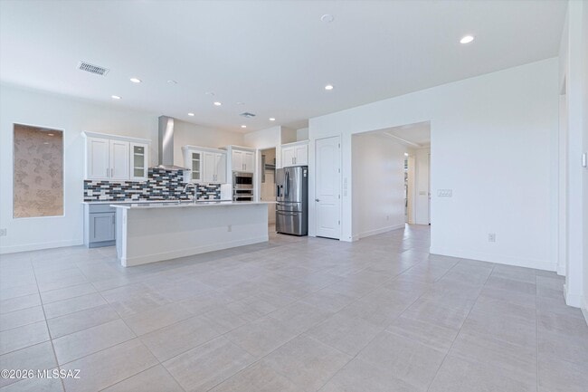 Building Photo - 30660 S Osprey Dr