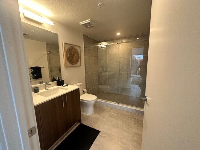 Foto del edificio - 1020 NW 36th Ct