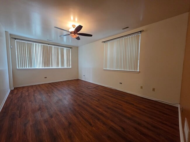 Foto del edificio - 6739 S Merrill Ave