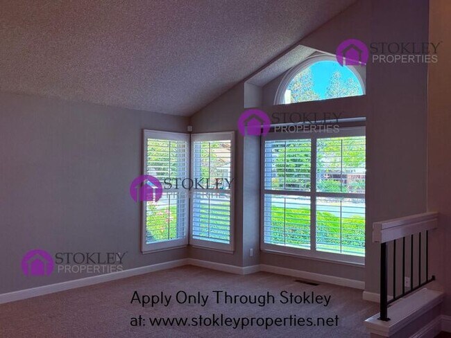 Foto del edificio - 2397 Lake Meadow Cir