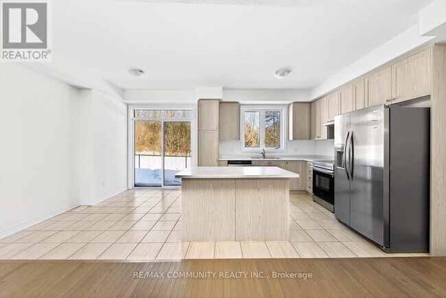 Photo du bâtiment - 2839 Albatross Wy