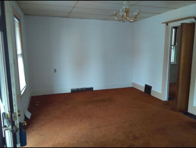 Building Photo - 315 Walden Ave