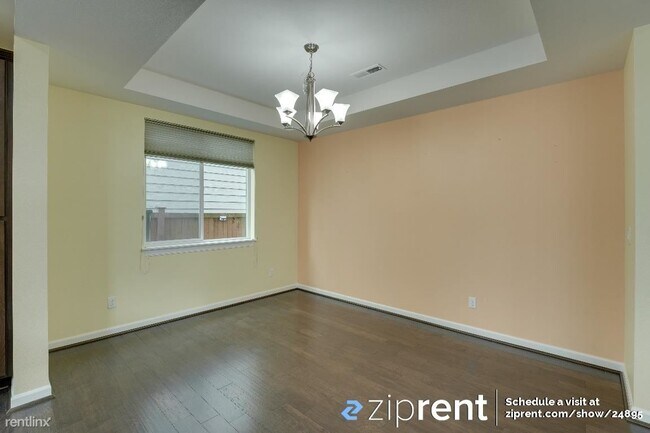 Foto del edificio - 4 br, 2.5 bath House - 19616 38th Dr SE, B...