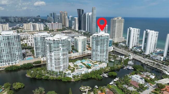 Foto del edificio - 16400 Collins Ave