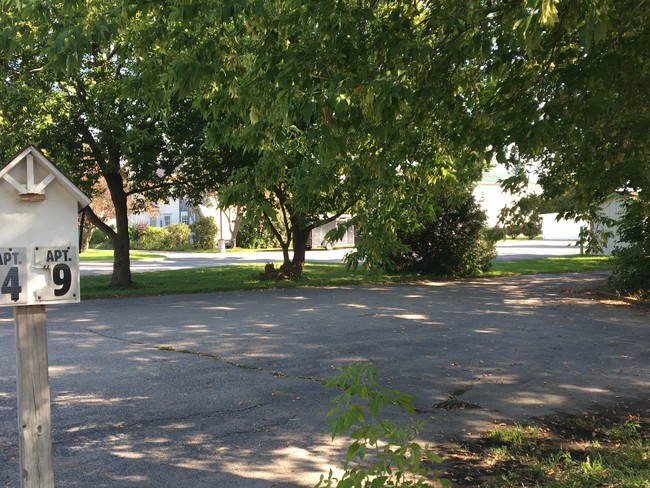 Parking - 117 Locust St