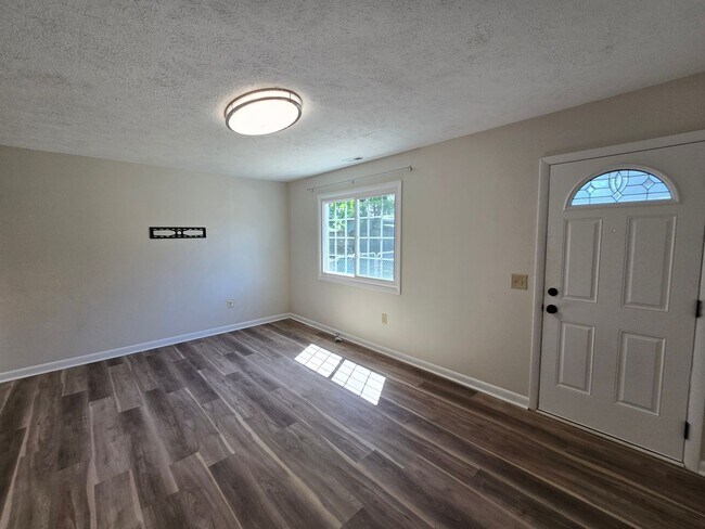Foto del edificio - 607 Kellam Cir