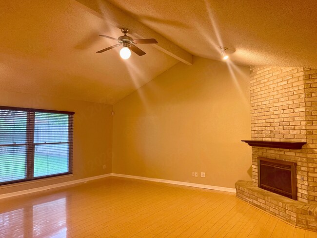 Foto del edificio - Beautiful 3 Bedroom Home with Covered Patio in Ridge Creek