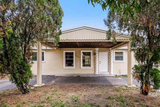 Building Photo - 2643 Nassau Dr