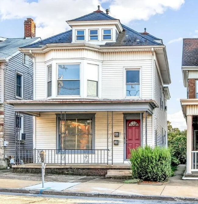 Building Photo - 38 E Main St