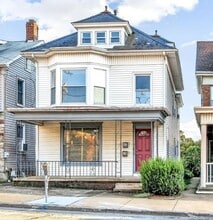 Building Photo - 38 E Main St