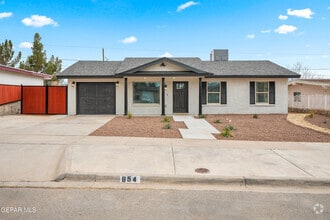 Building Photo - 854 Mallett St