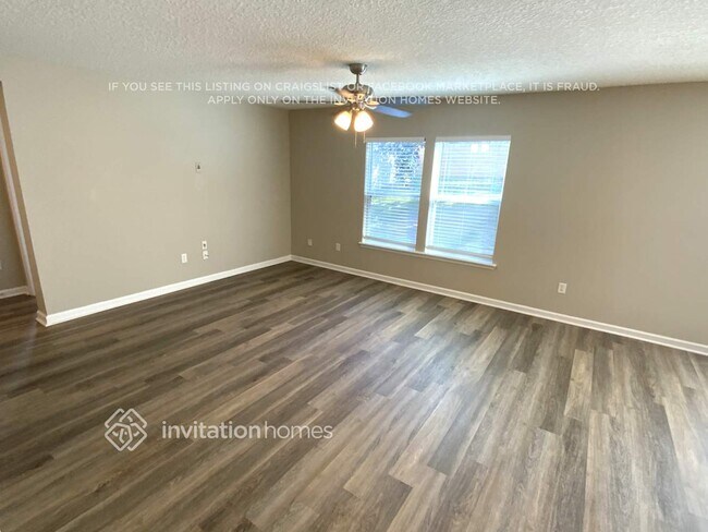 Building Photo - 354 Auburn Oaks Rd E