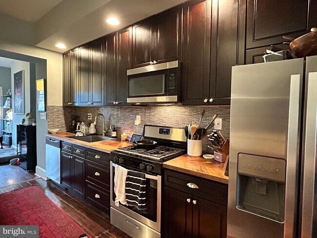Foto del edificio - 3528 Hickory Ave