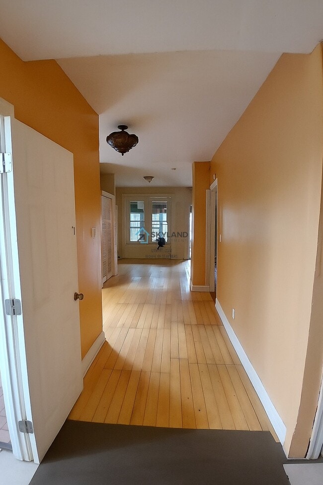Foto del edificio - 881 N 46th St