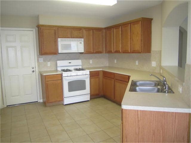 Building Photo - 11711 Elizabeth Ct