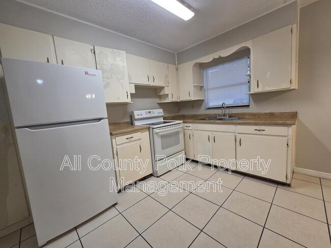 Foto del edificio - 3088 Avenue U NW
