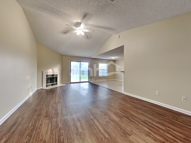 Foto del edificio - 3664 Morning Meadow Ln