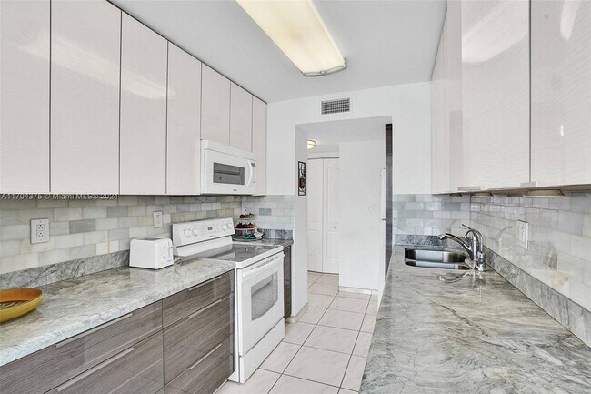 Foto del edificio - 251-174 174th St