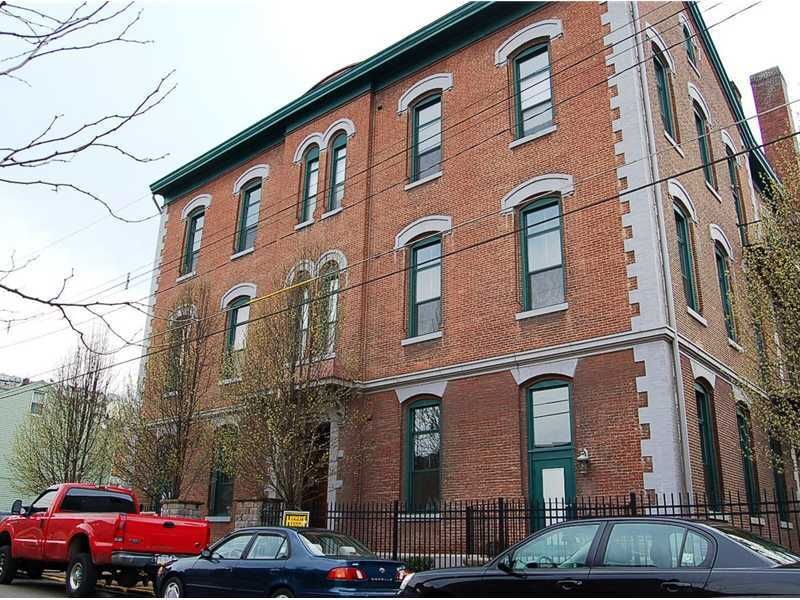 Primary Photo - 120 S 15th St
