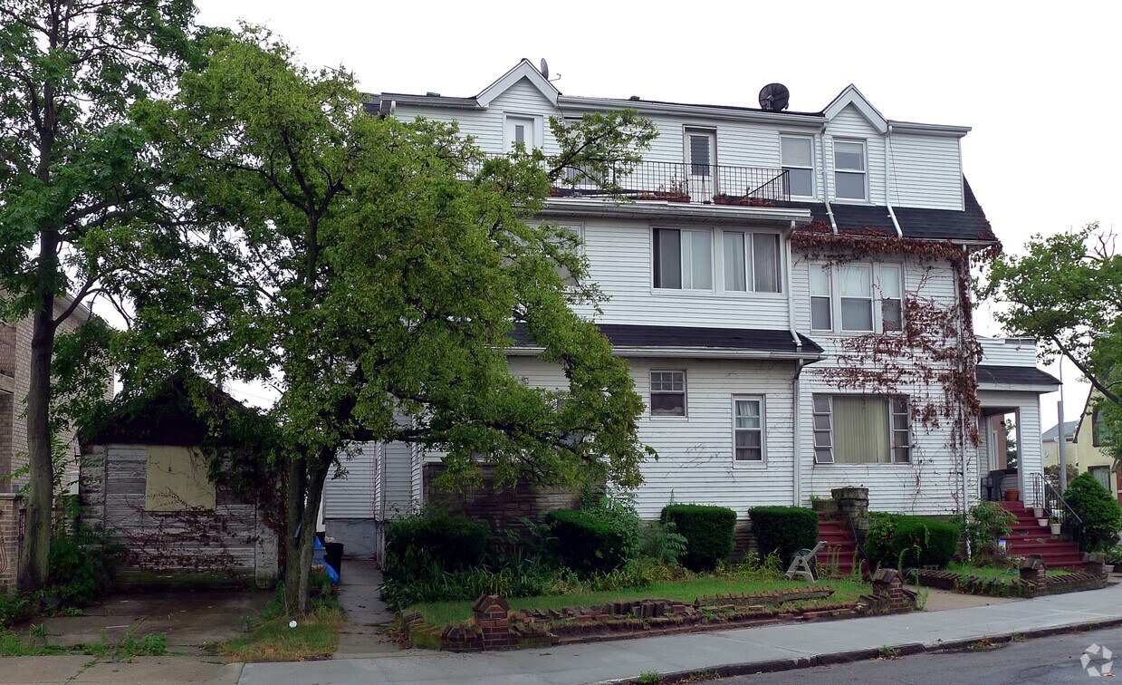 Building Photo - 4415 Atlantic Ave