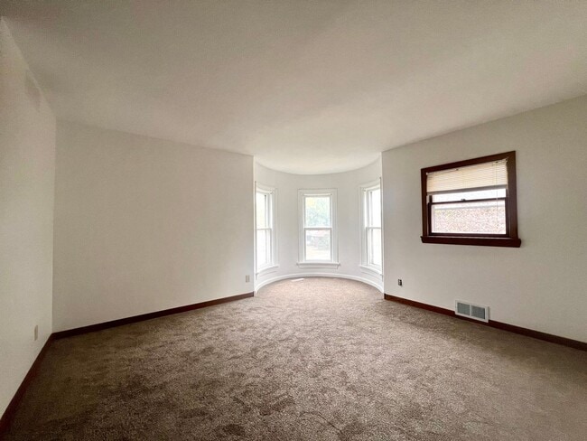 Building Photo - Shaolin Property 605 LLC (SHA605)