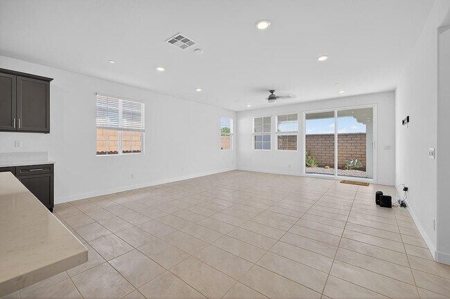Foto del edificio - 73514 Cierra St