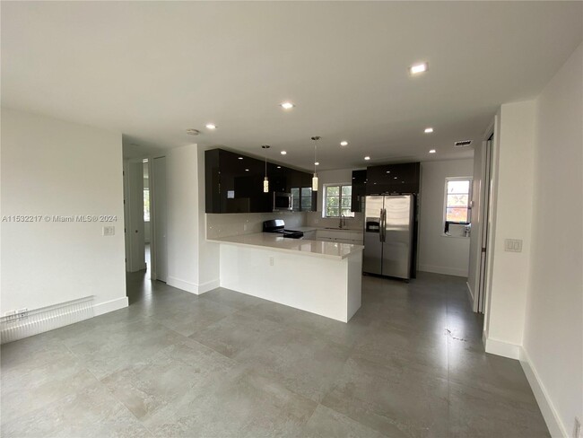 Foto del edificio - 931 NW 1st St